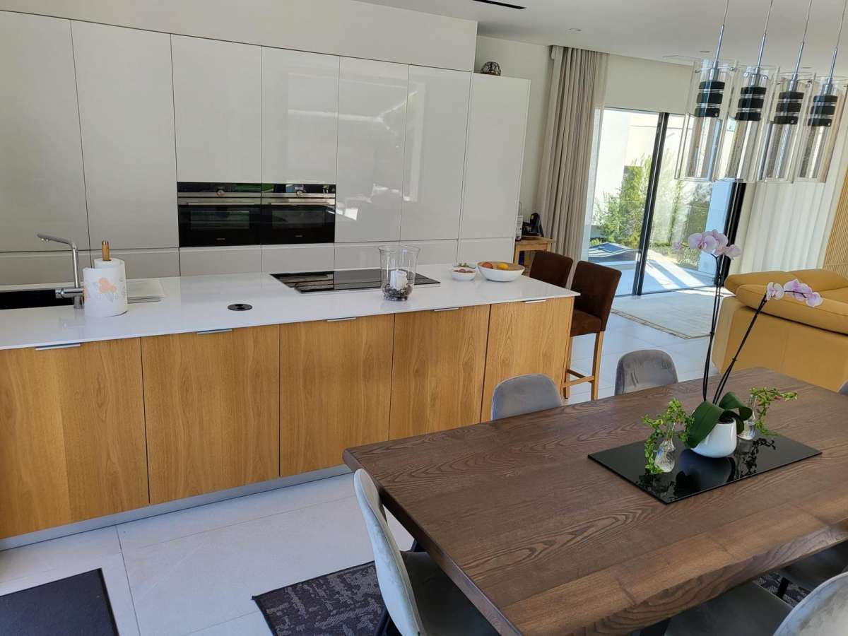 For sale - 5 Bedroom 4 Bathroom House - Detached Villa in Orihuela - Las Colinas Golf  - Alicante