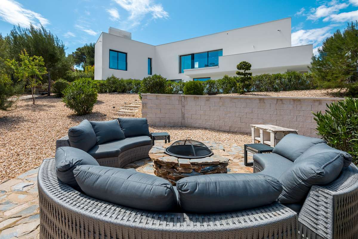 For sale - 5 Bedroom 4 Bathroom House - Detached Villa in Orihuela - Las Colinas Golf  - Alicante
