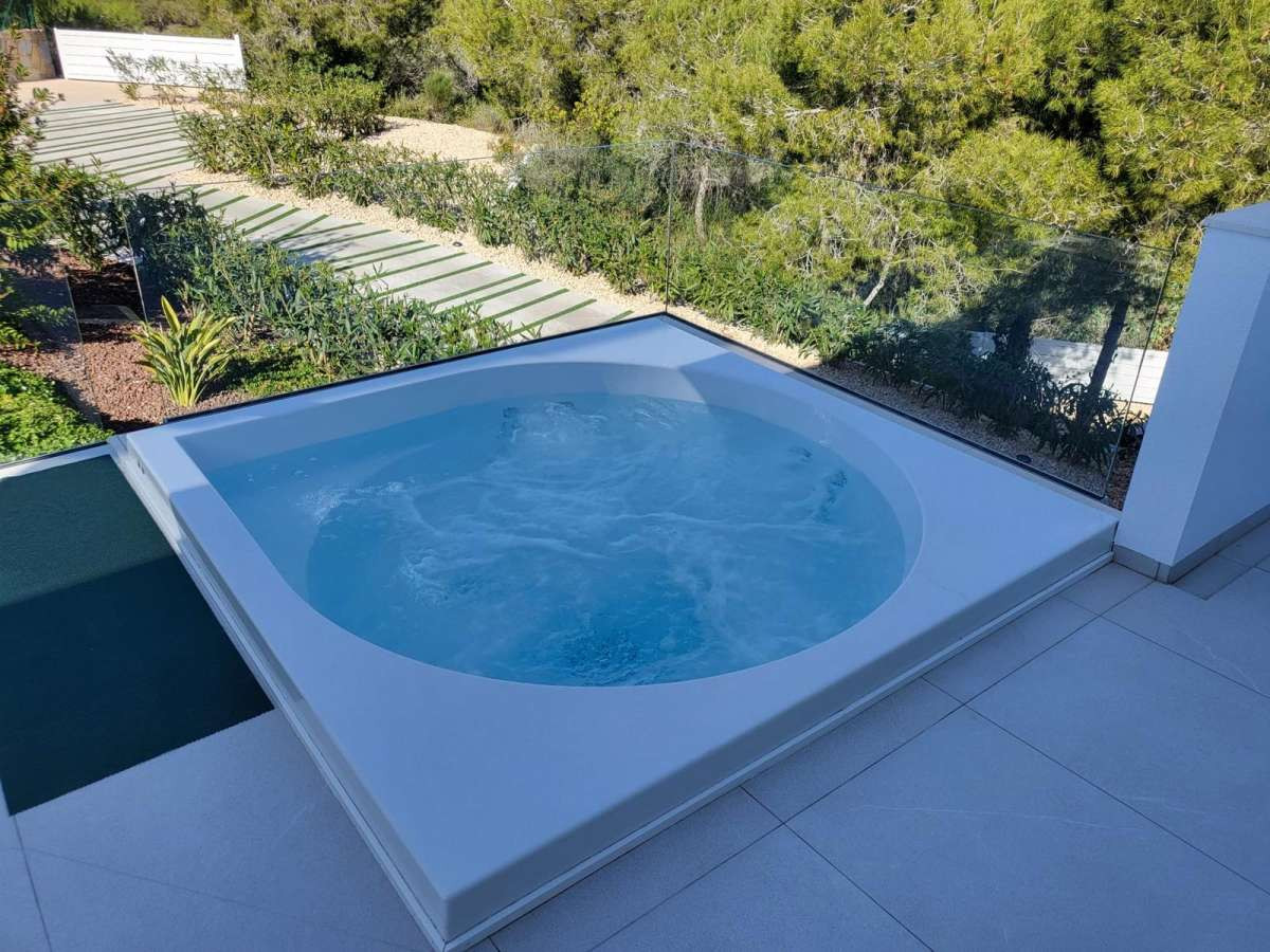 For sale - 5 Bedroom 4 Bathroom House - Detached Villa in Orihuela - Las Colinas Golf  - Alicante