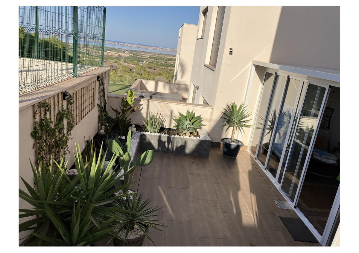 For sale - 2 Bedroom 2 Bathroom House - Bungalow in San Miguel de Salinas - San Miguel de Salinas Centro  - Alicante
