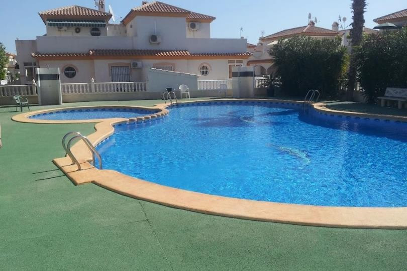 5 Bedroom 3 Bathroom Apartment - Duplex in Orihuela