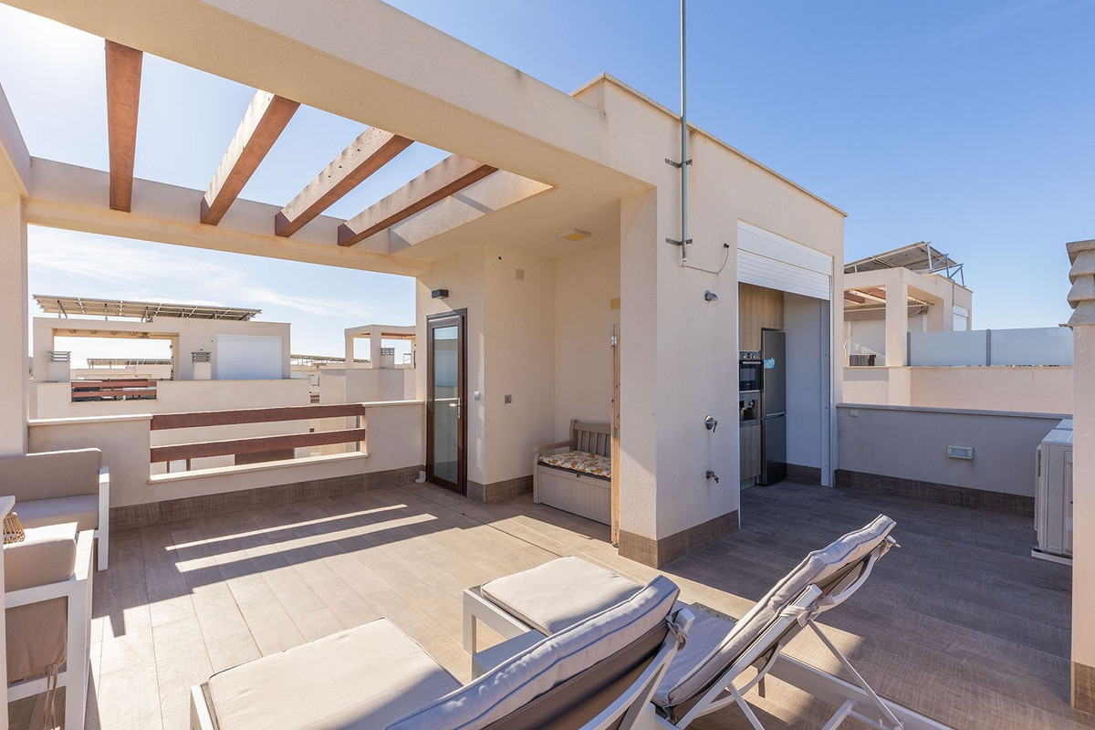 For sale - 3 Bedroom 3 Bathroom House - Detached Villa in Rojales - Ciudad Quesada  - Alicante