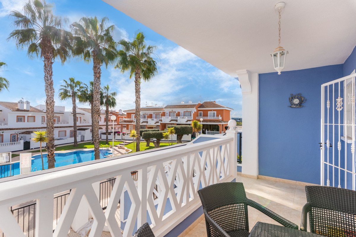 For sale - 4 Bedroom 4 Bathroom Townhouse in Ciudad Quesada  - Ciudad Quesada  - Alicante
