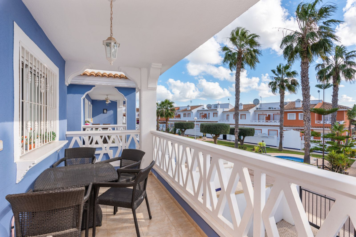 For sale - 4 Bedroom 4 Bathroom Townhouse in Ciudad Quesada  - Ciudad Quesada  - Alicante