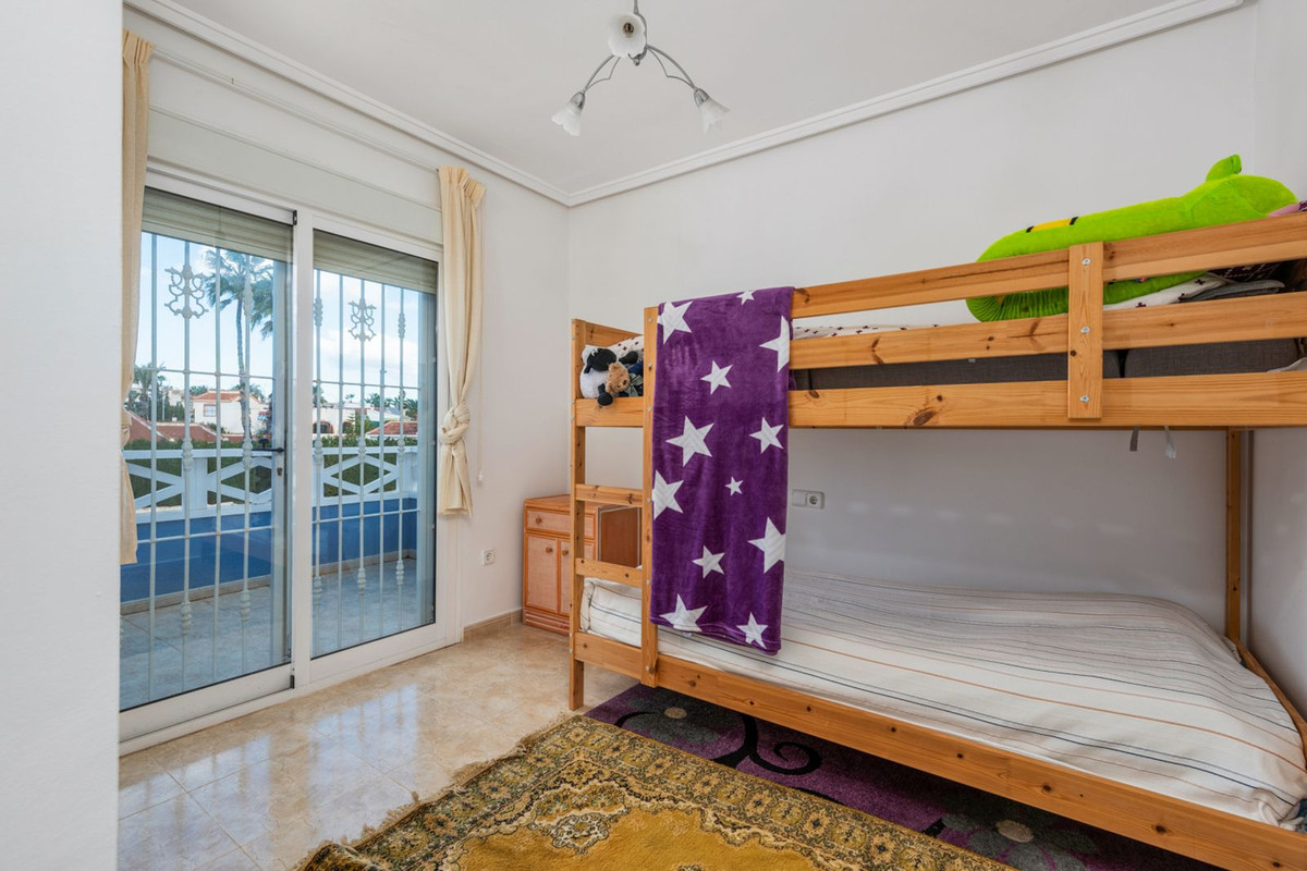 For sale - 4 Bedroom 4 Bathroom Townhouse in Ciudad Quesada  - Ciudad Quesada  - Alicante