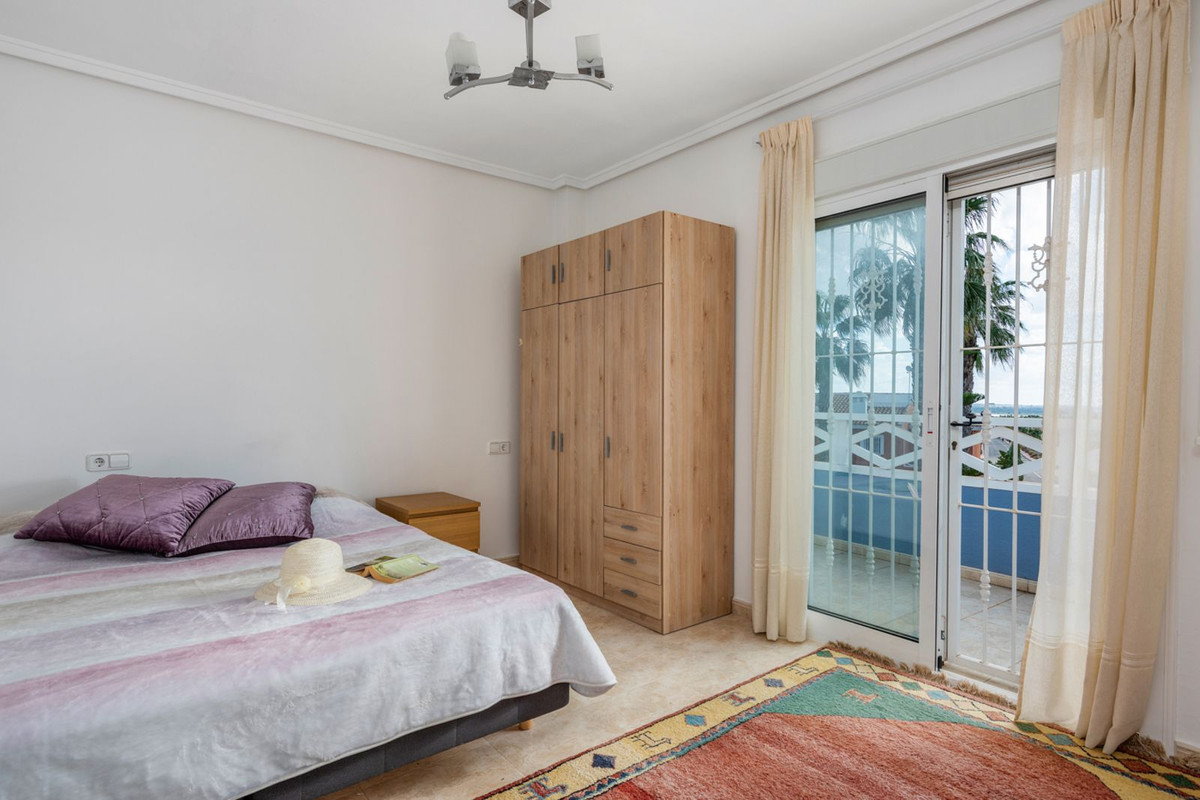 For sale - 4 Bedroom 4 Bathroom Townhouse in Ciudad Quesada  - Ciudad Quesada  - Alicante