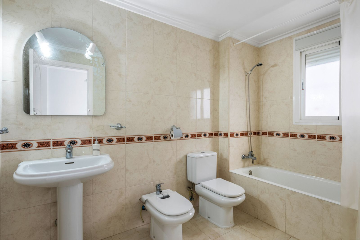 For sale - 4 Bedroom 4 Bathroom Townhouse in Ciudad Quesada  - Ciudad Quesada  - Alicante