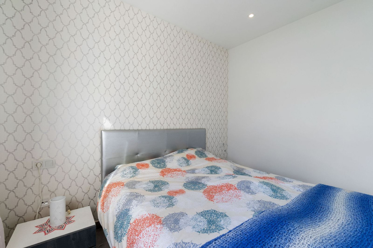 For sale - 2 Bedroom 2 Bathroom Apartment - Ground Floor Apartment in Torrevieja - Torrevieja Centro  - Alicante