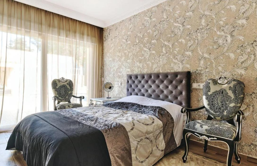 For sale - 5 Bedroom 3 Bathroom House - Detached Villa in Orihuela - Campoamor  - Alicante