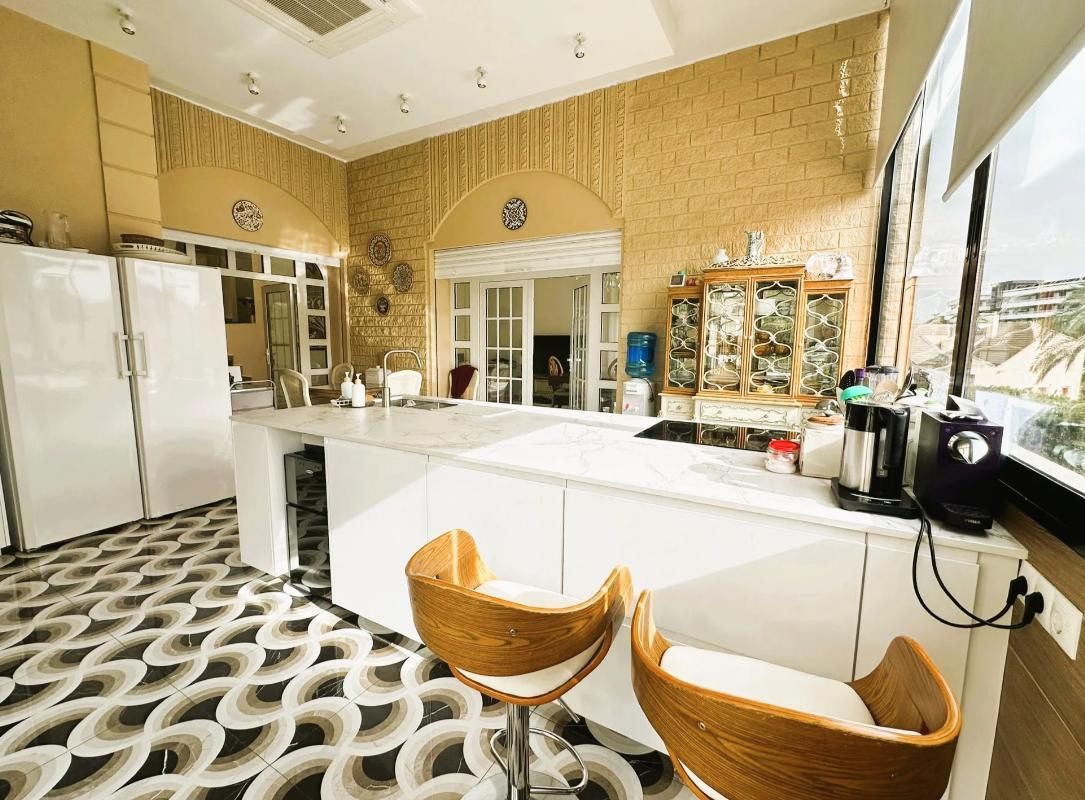 For sale - 5 Bedroom 3 Bathroom House - Detached Villa in Orihuela - Campoamor  - Alicante