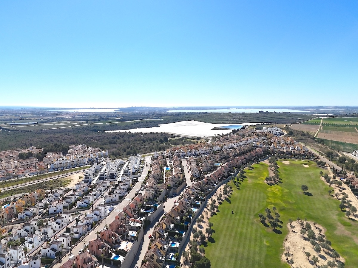 Sold - 3 Bedroom 4 Bathroom House - Detached Villa in Algorfa - Algorfa Centro  - Alicante