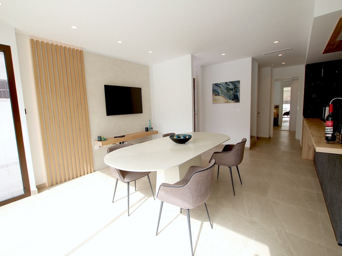 Sold - 3 Bedroom 4 Bathroom House - Detached Villa in Algorfa - Algorfa Centro  - Alicante