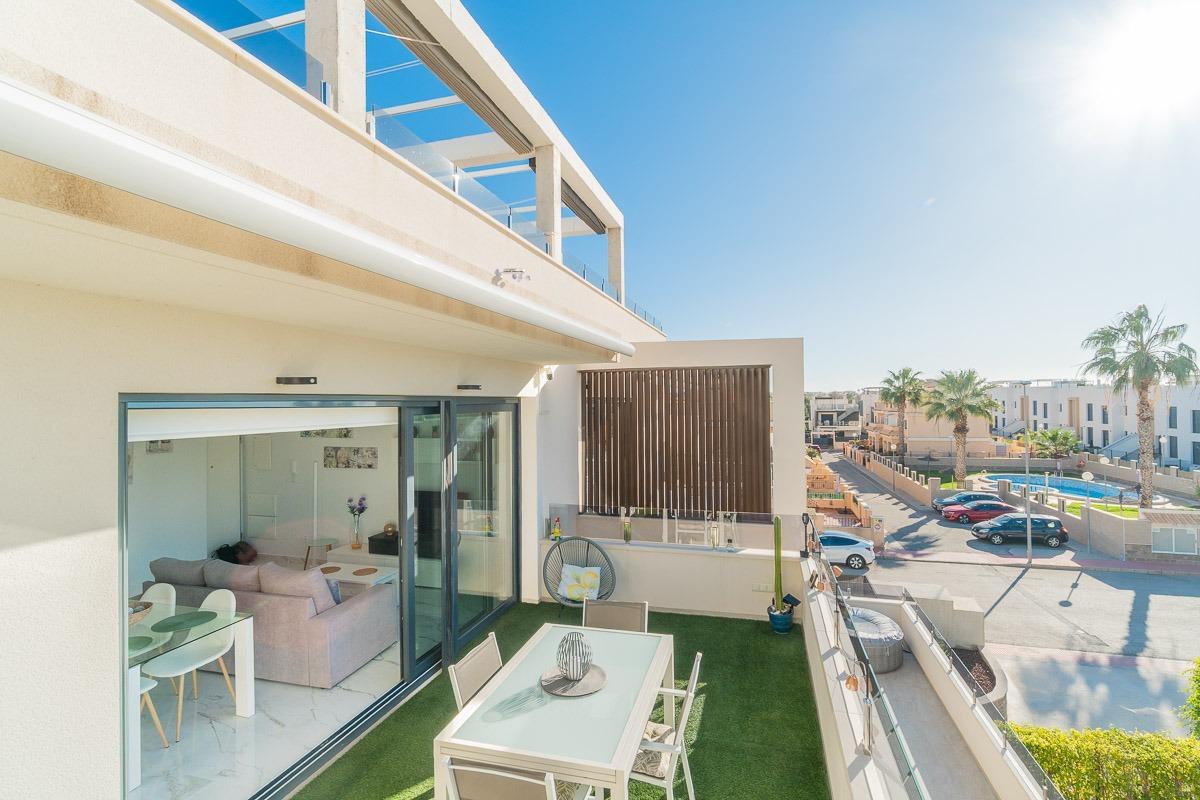 For sale - 2 Bedroom 2 Bathroom Apartment in Orihuela Costa - PAU 26  - Alicante