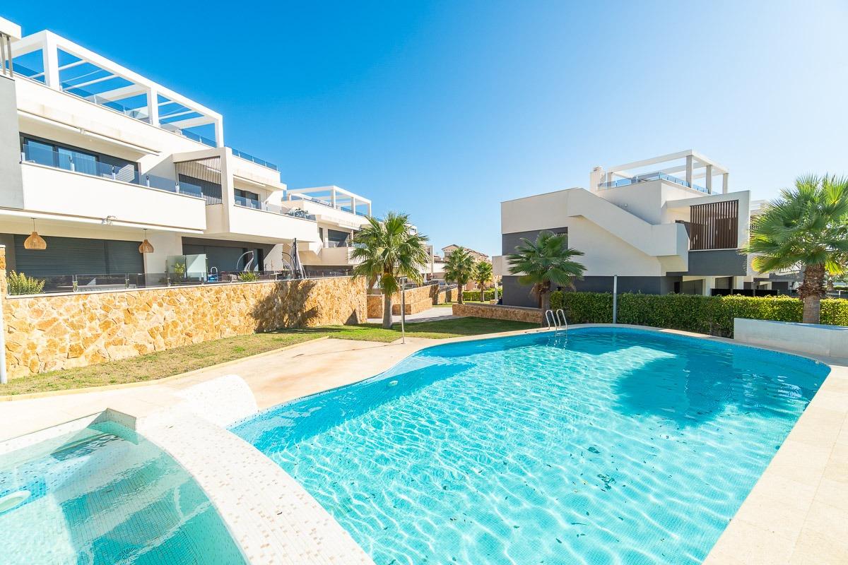 For sale - 2 Bedroom 2 Bathroom Apartment in Orihuela Costa - PAU 26  - Alicante