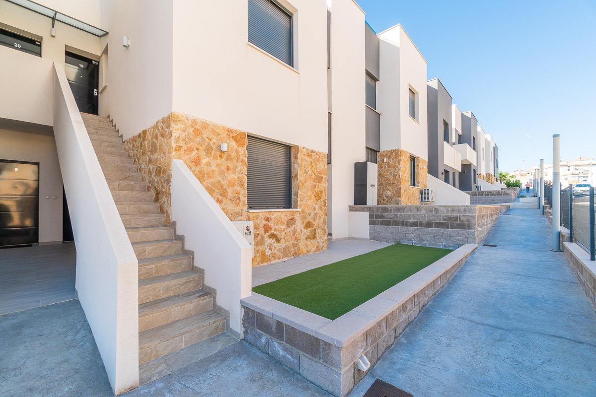 For sale - 2 Bedroom 2 Bathroom Apartment in Orihuela Costa - PAU 26  - Alicante
