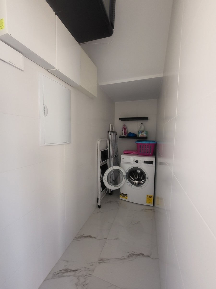 For sale - 3 Bedroom 2 Bathroom Villa in Villamartin - Costa Blanca  - Alicante