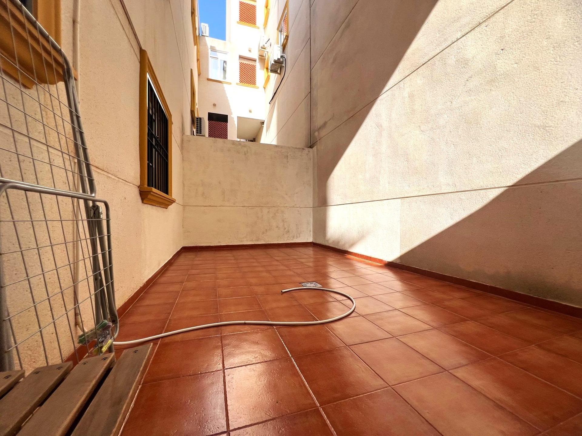 For sale - 2 Bedroom 1 Bathroom Apartment in Orihuela Costa - Lomas De Cabo Roig-los Dolses  - Alicante