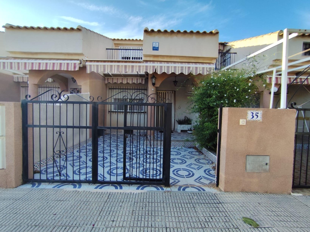 3 Bedroom 2 Bathroom Duplex in Los Alcazares