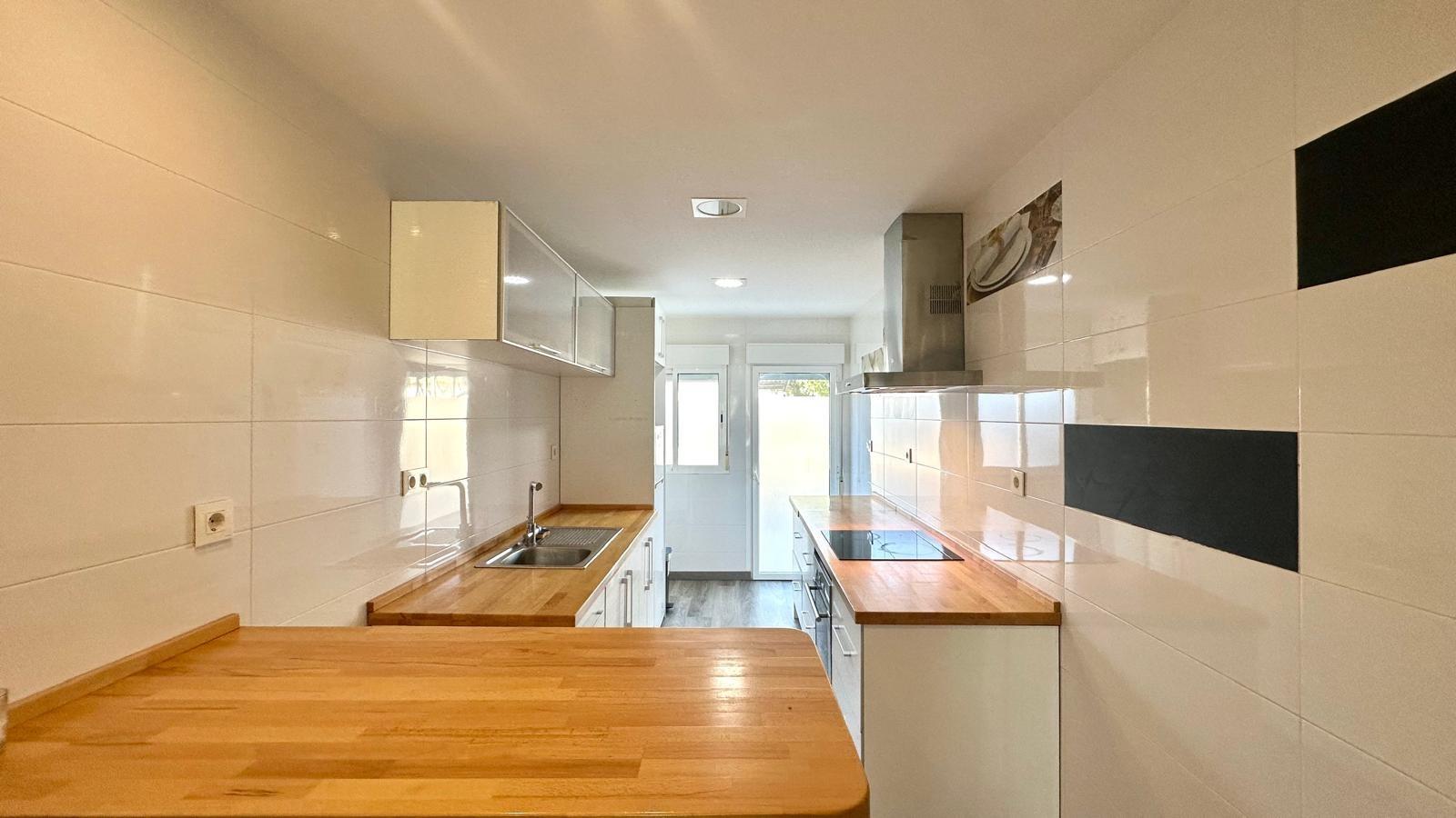 For sale - 3 Bedroom 2 Bathroom Apartment in Orihuela Costa - Altos De Campoamor  - Alicante