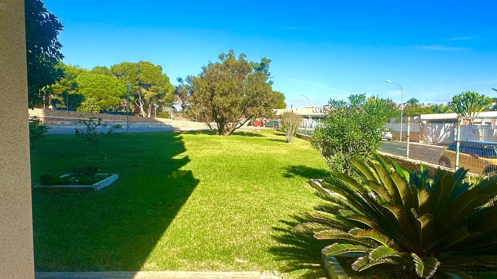 For sale - 3 Bedroom 2 Bathroom Apartment in Orihuela Costa - Altos De Campoamor  - Alicante