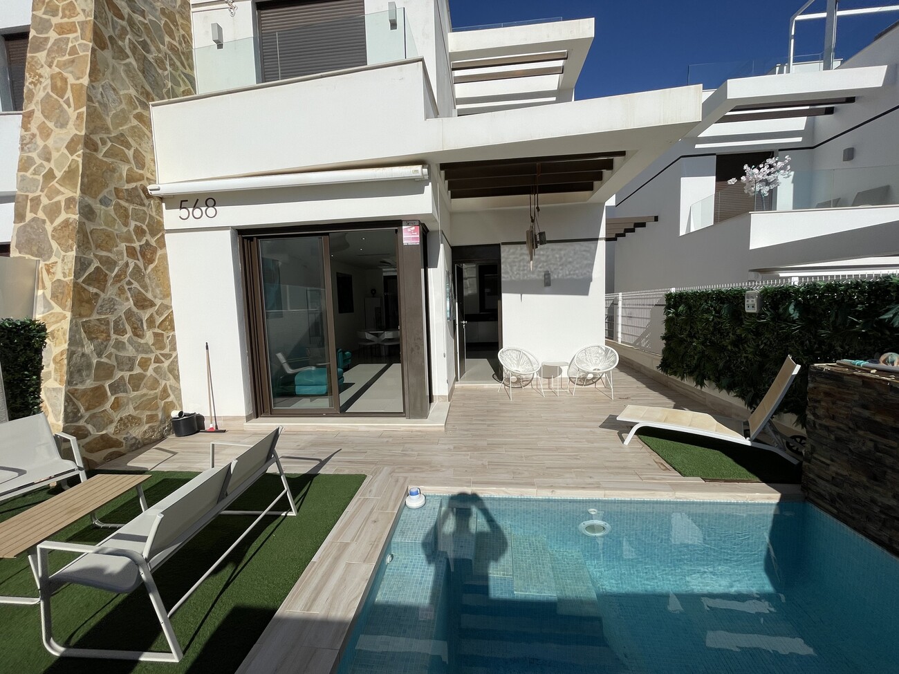 For sale - 2 Bedroom 1 Bathroom Semi Detached in Villamartin -  - Alicante
