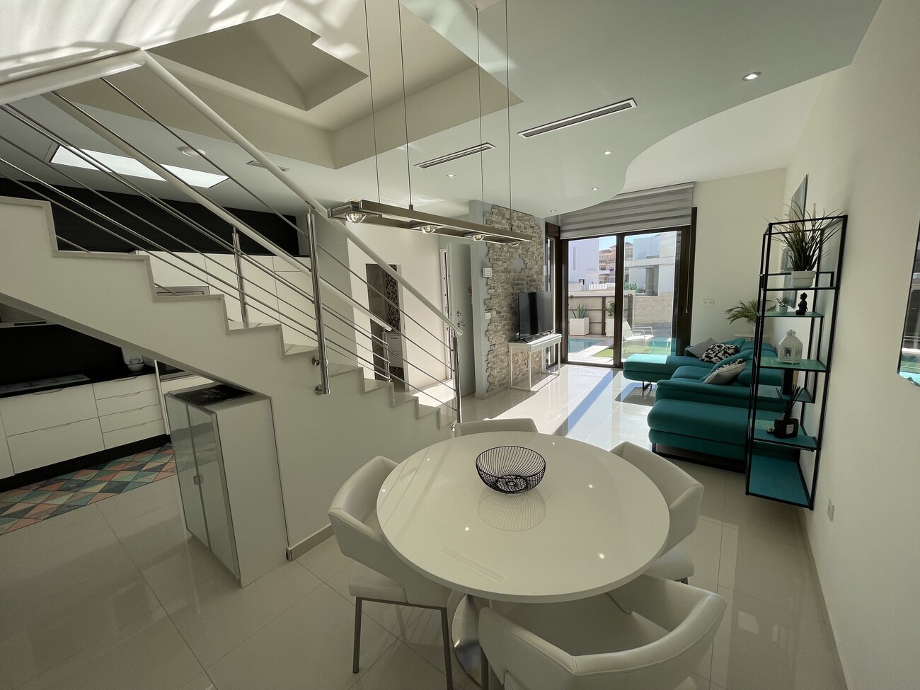 For sale - 2 Bedroom 1 Bathroom Semi Detached in Villamartin -  - Alicante