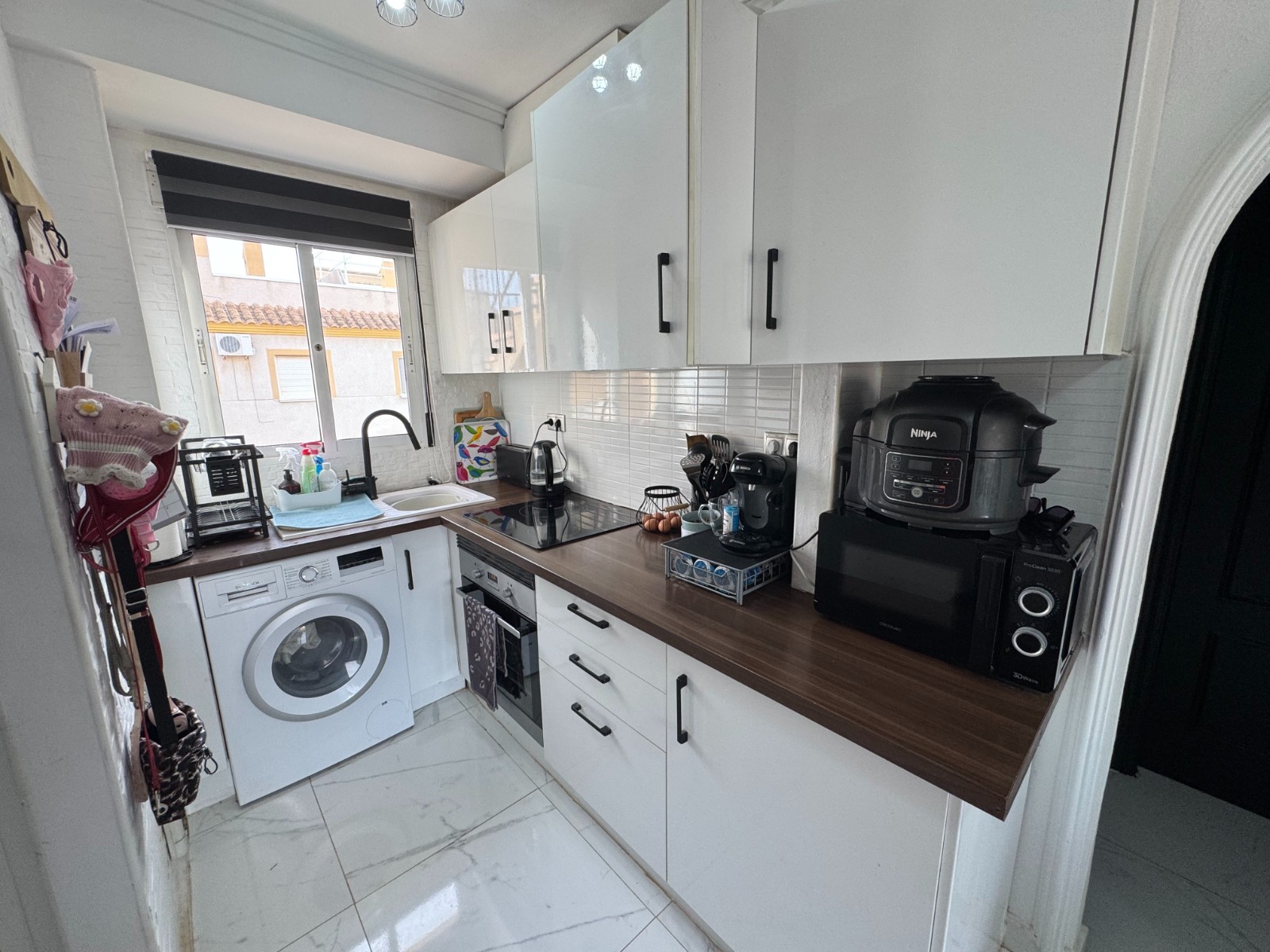 For sale - 2 Bedroom 1 Bathroom Apartment in Villamartin - Costa Blanca  - Alicante