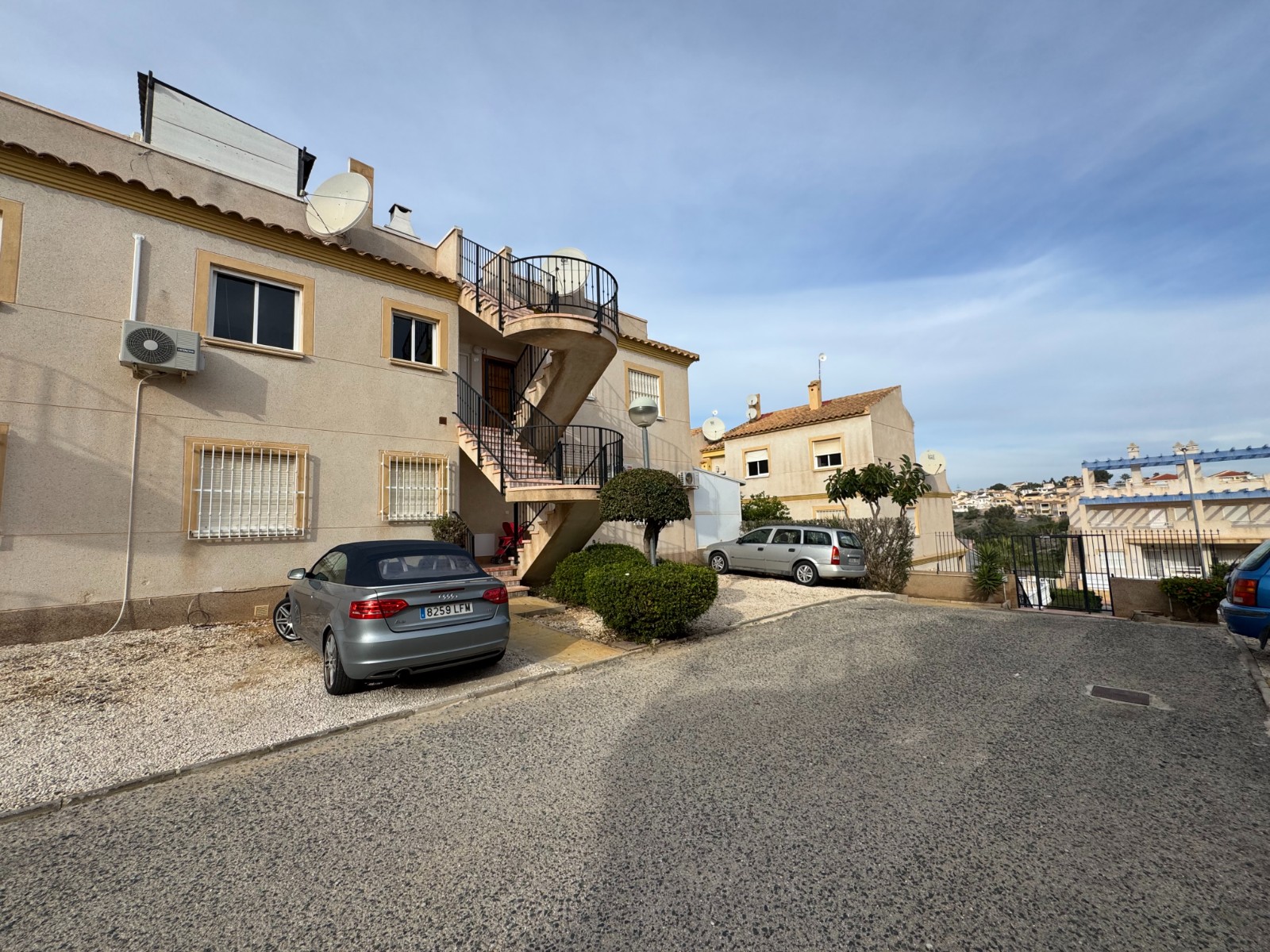 For sale - 2 Bedroom 1 Bathroom Apartment in Villamartin - Costa Blanca  - Alicante