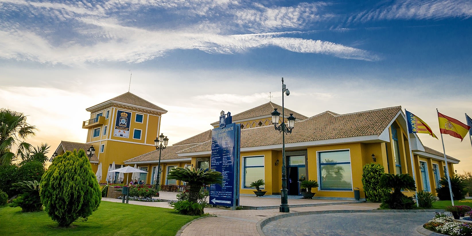 For sale - 2 Bedroom 1 Bathroom Apartment in Villamartin - Costa Blanca  - Alicante