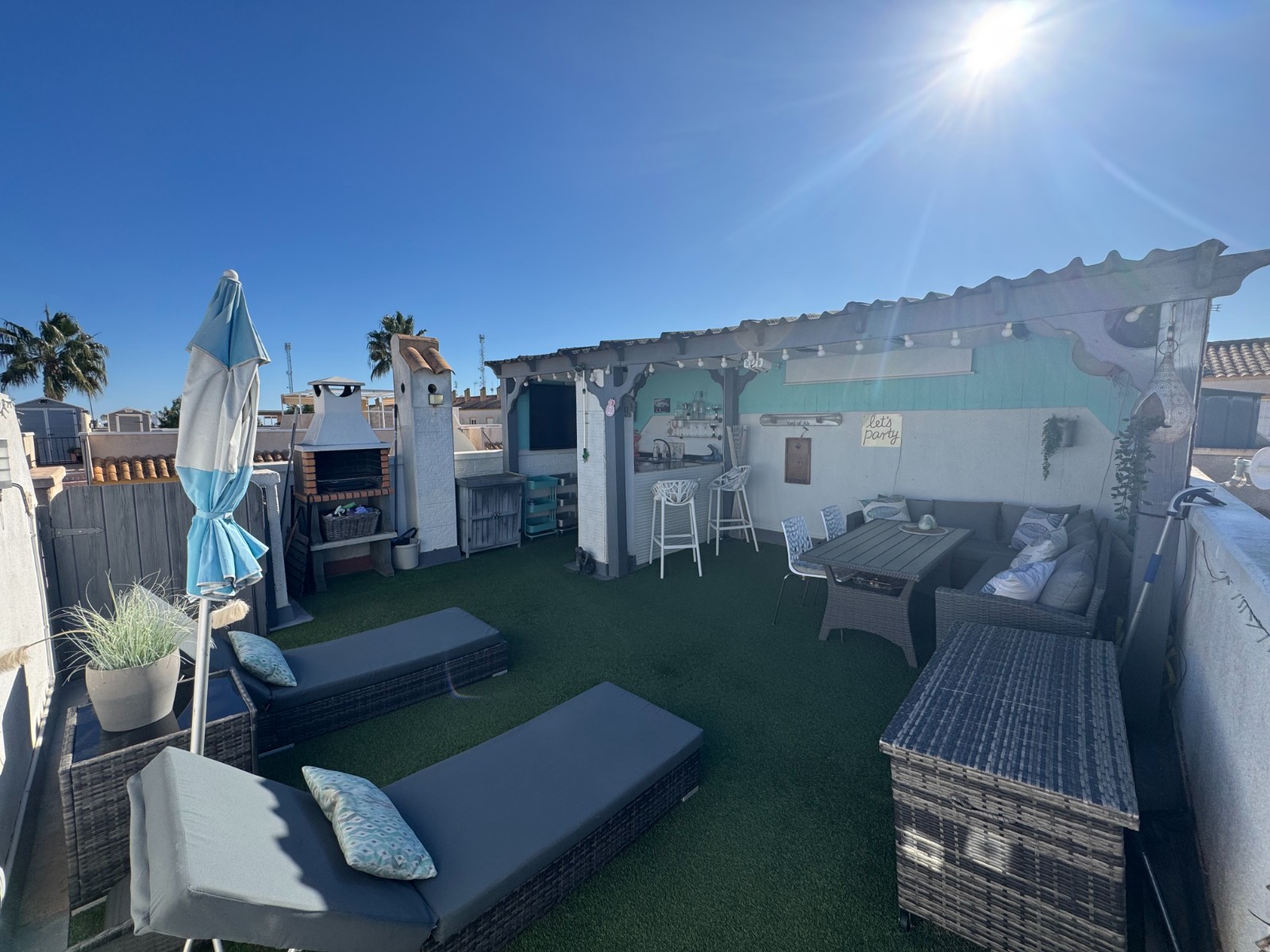 For sale - 2 Bedroom 1 Bathroom Apartment in Villamartin - Costa Blanca  - Alicante