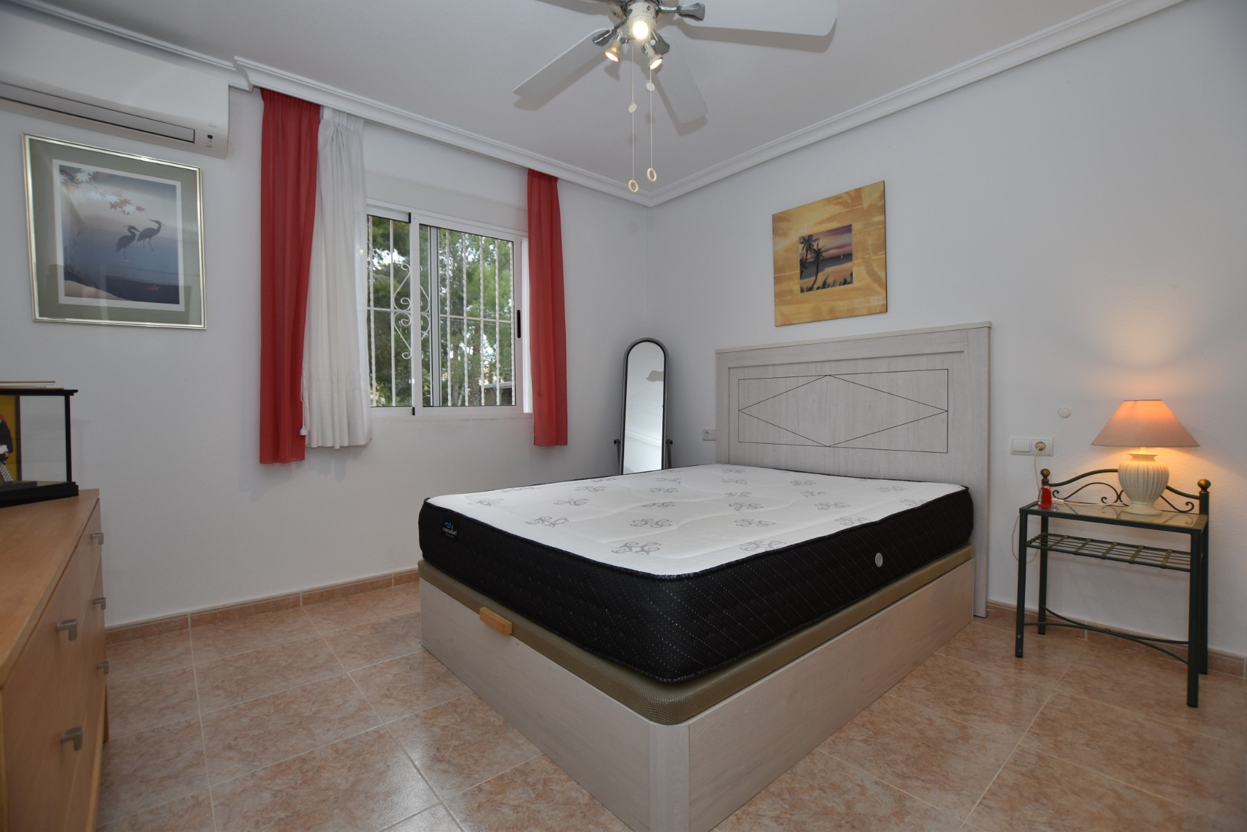 For sale - 3 Bedroom 1 Bathroom Villa in Algorfa - Inland  - Alicante
