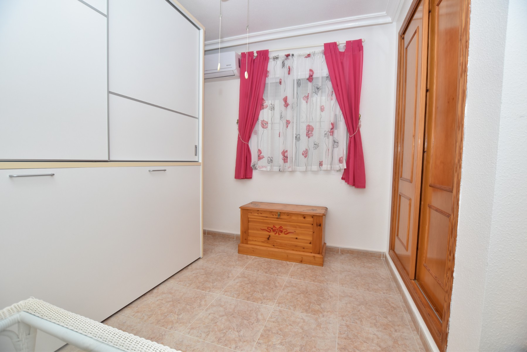 For sale - 3 Bedroom 1 Bathroom Villa in Algorfa - Inland  - Alicante