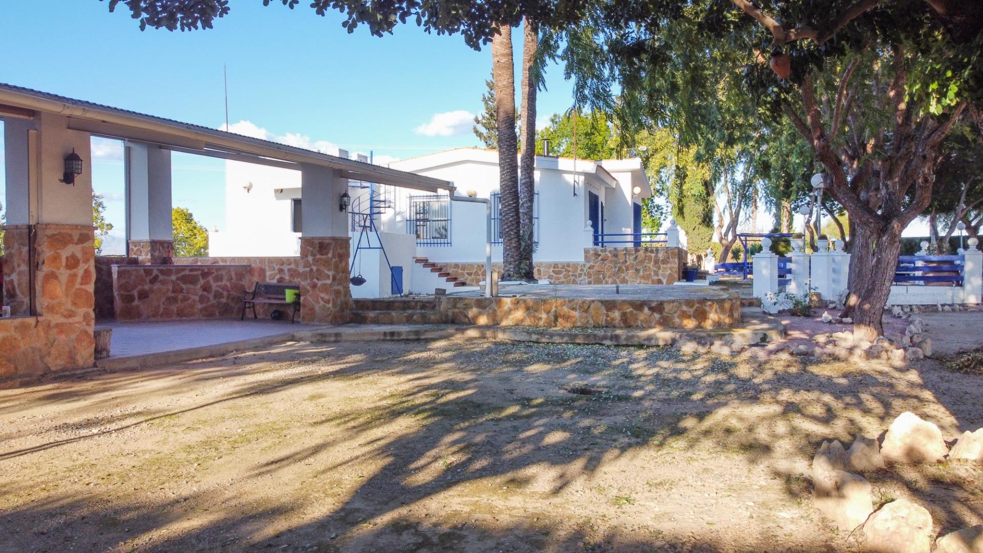 For sale - 4 Bedroom 1 Bathroom Villa in Orihuela - Orihuela  - Alicante