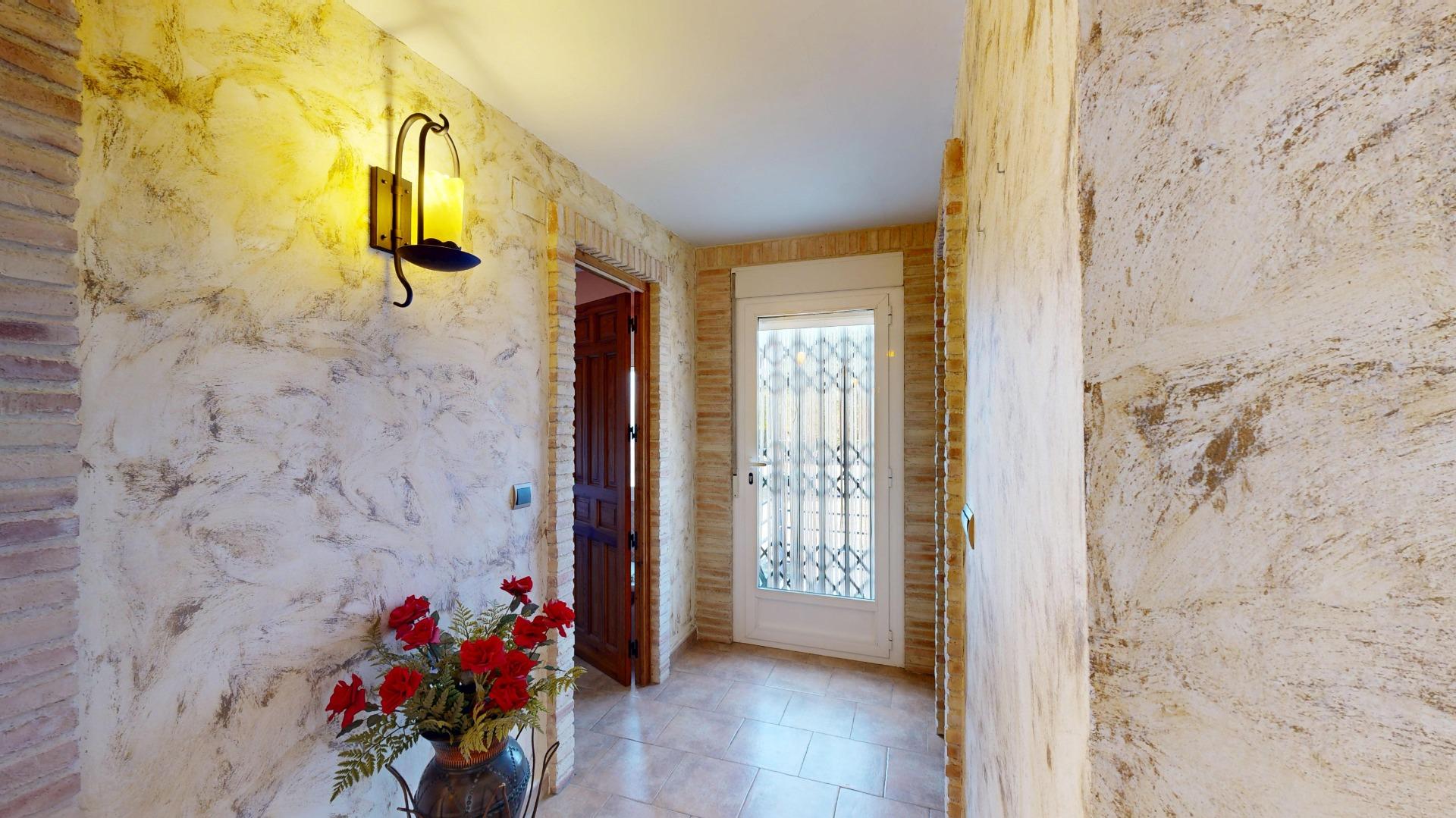 For sale - 4 Bedroom 1 Bathroom Villa in Orihuela - Orihuela  - Alicante
