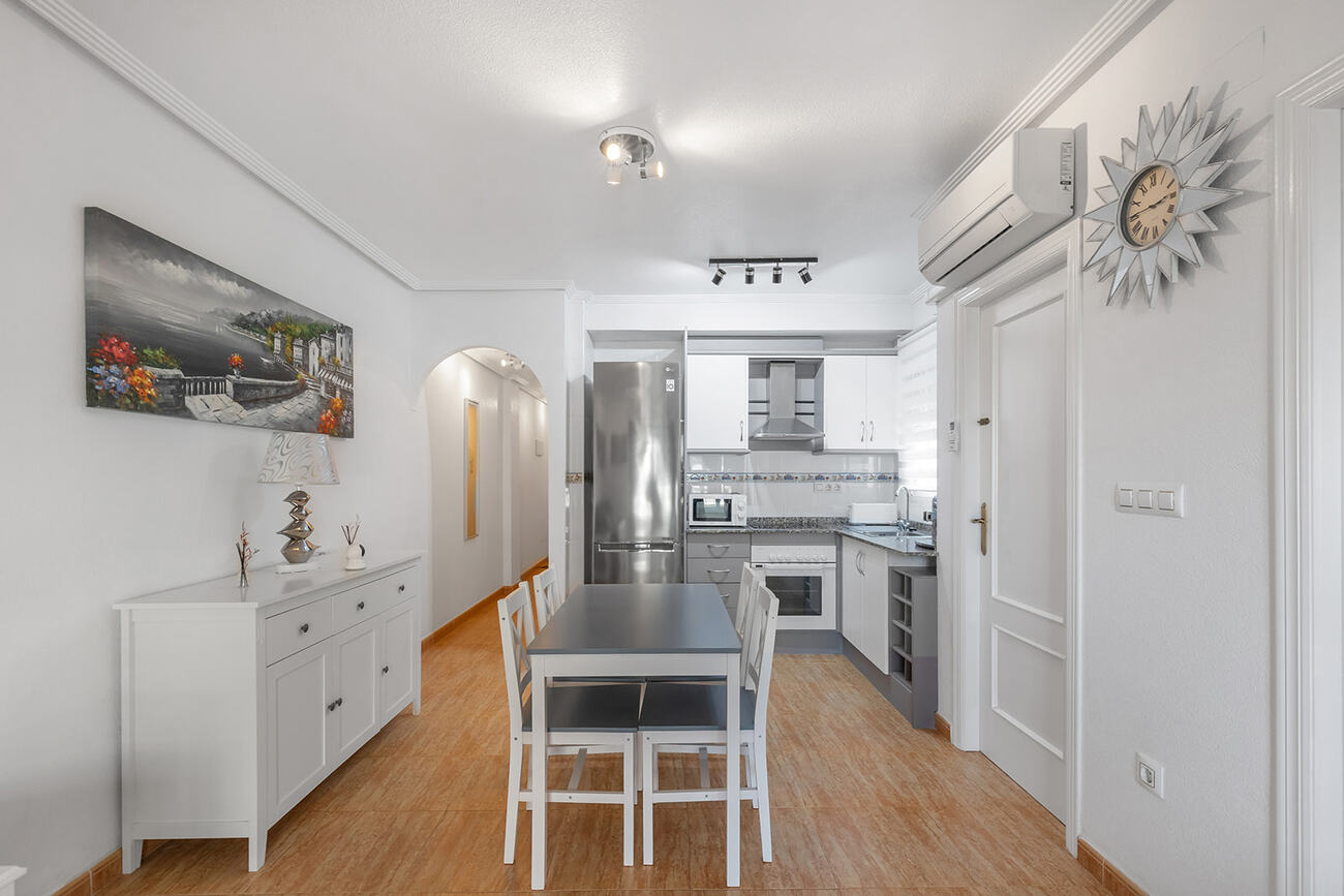 For sale - 2 Bedroom 1 Bathroom Apartment in Orihuela Costa - Playa Flamenca  - Alicante