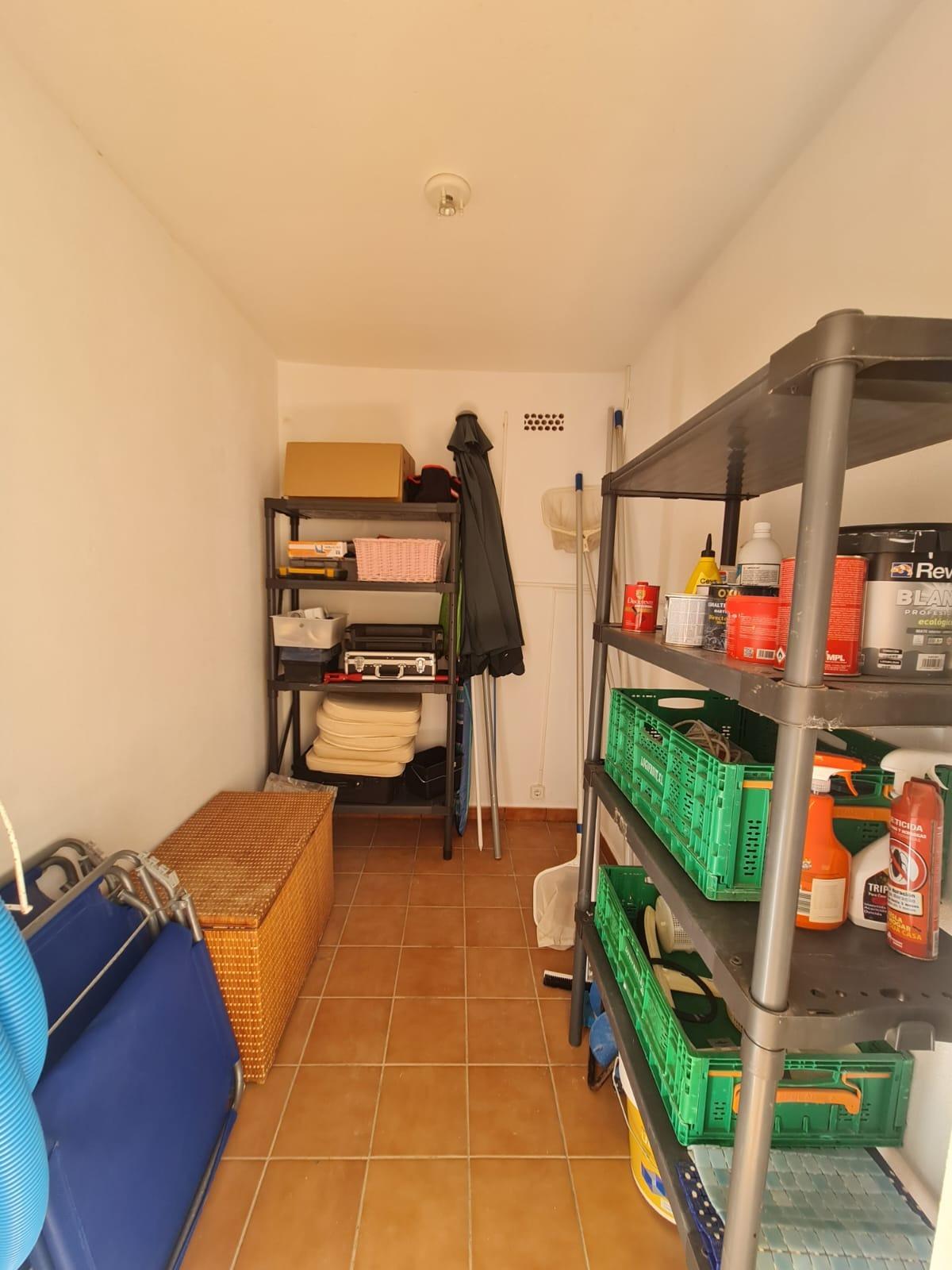 For sale - 3 Bedroom 2 Bathroom Villa in Orihuela Costa - Lomas De Campoamor-las Ramblas  - Alicante
