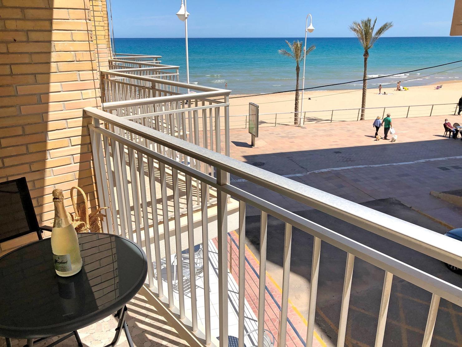 For sale - 2 Bedroom 1 Bathroom Apartment in Guardamar del Segura - Guardamar Playa  - Alicante