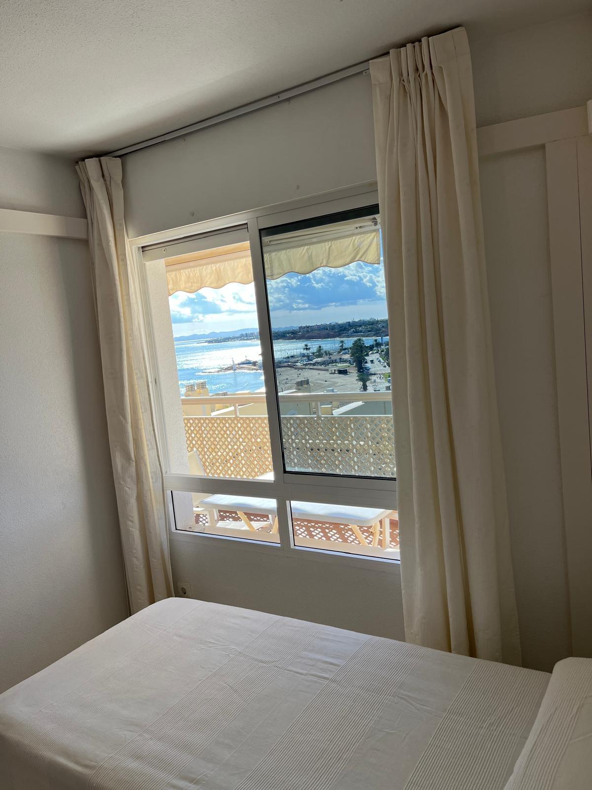 For sale - 3 Bedroom 2 Bathroom Apartment in Cabo Roig - Campoamor  - Alicante