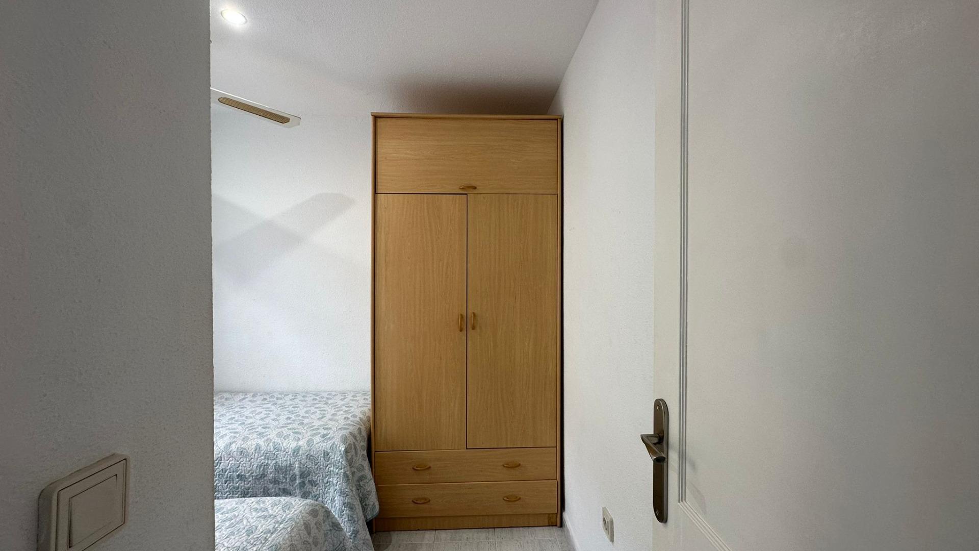 For sale - 2 Bedroom 1 Bathroom Bungalow in Orihuela Costa - Los Almendros-la Florida  - Alicante