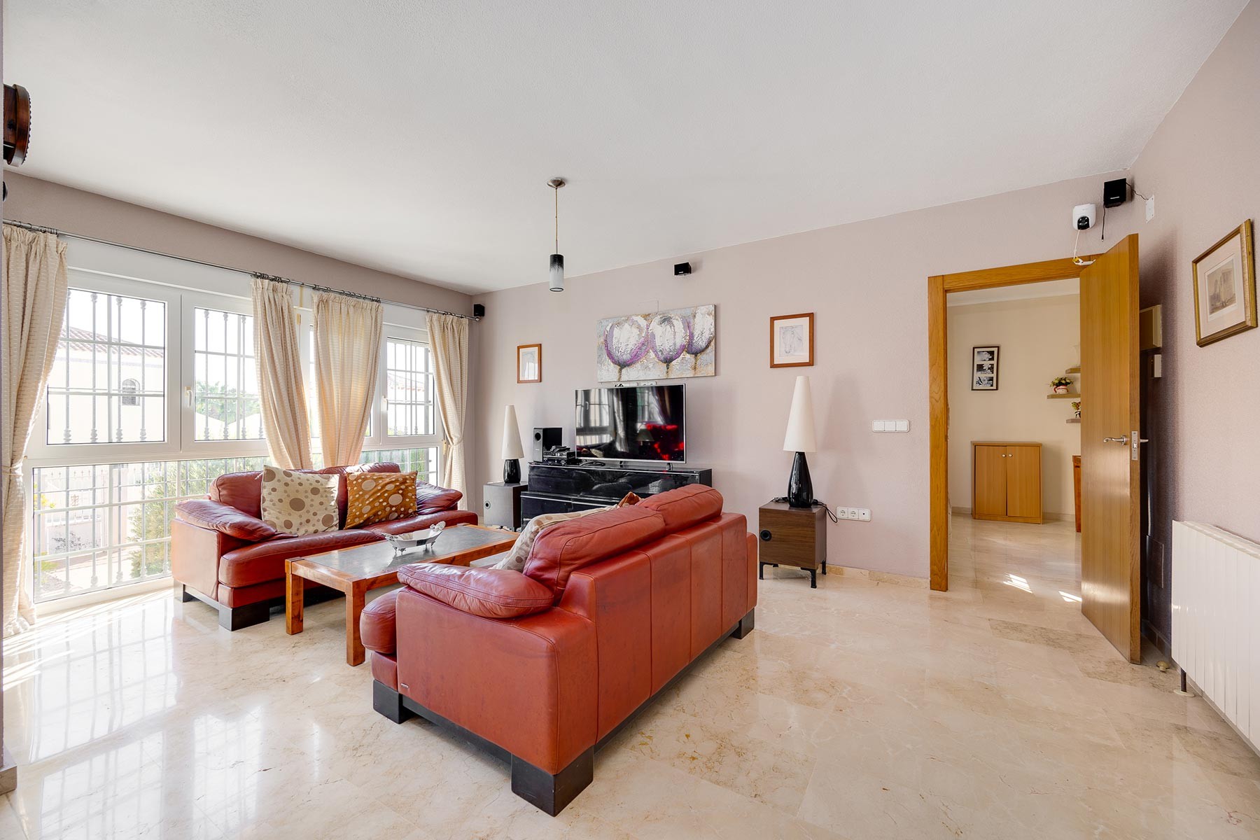 For sale - 3 Bedroom 1 Bathroom Villa in Orihuela Costa - Costa Blanca  - Alicante
