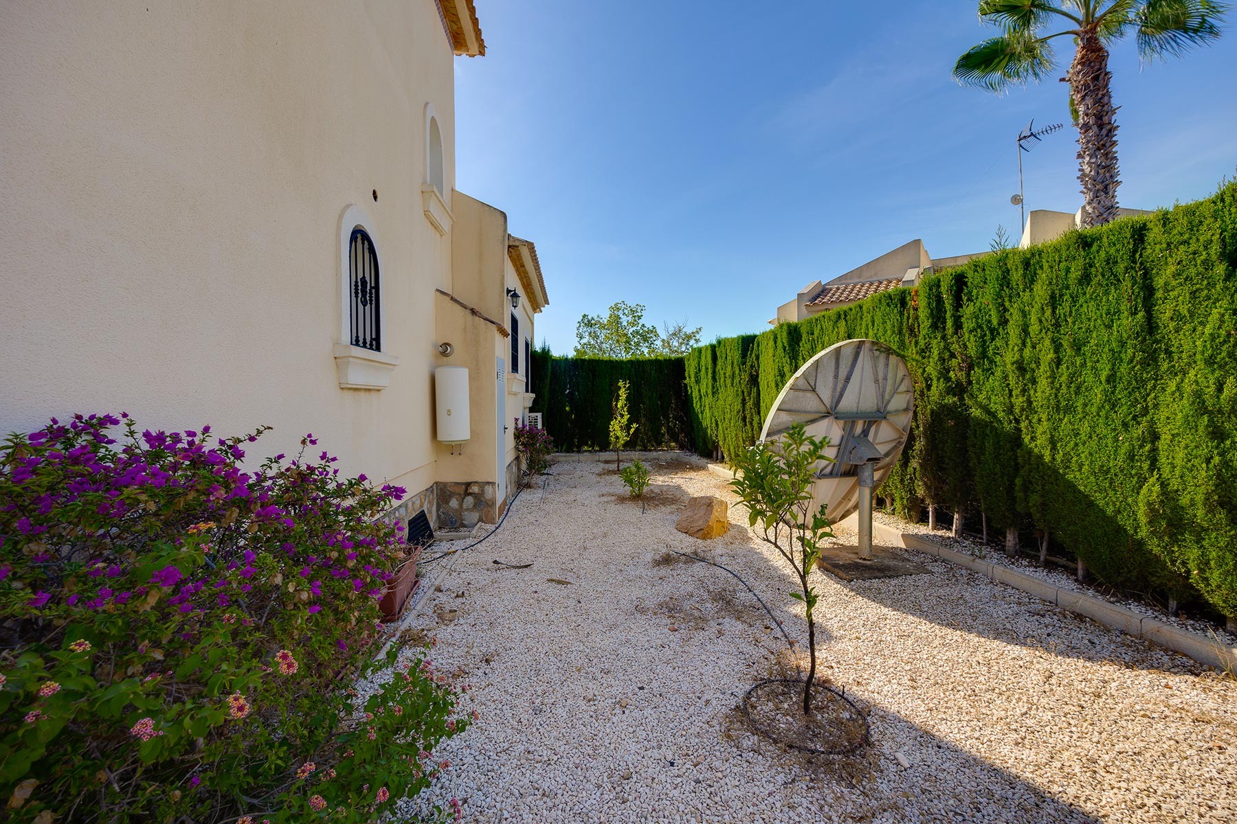 For sale - 3 Bedroom 1 Bathroom Villa in Orihuela Costa - Costa Blanca  - Alicante
