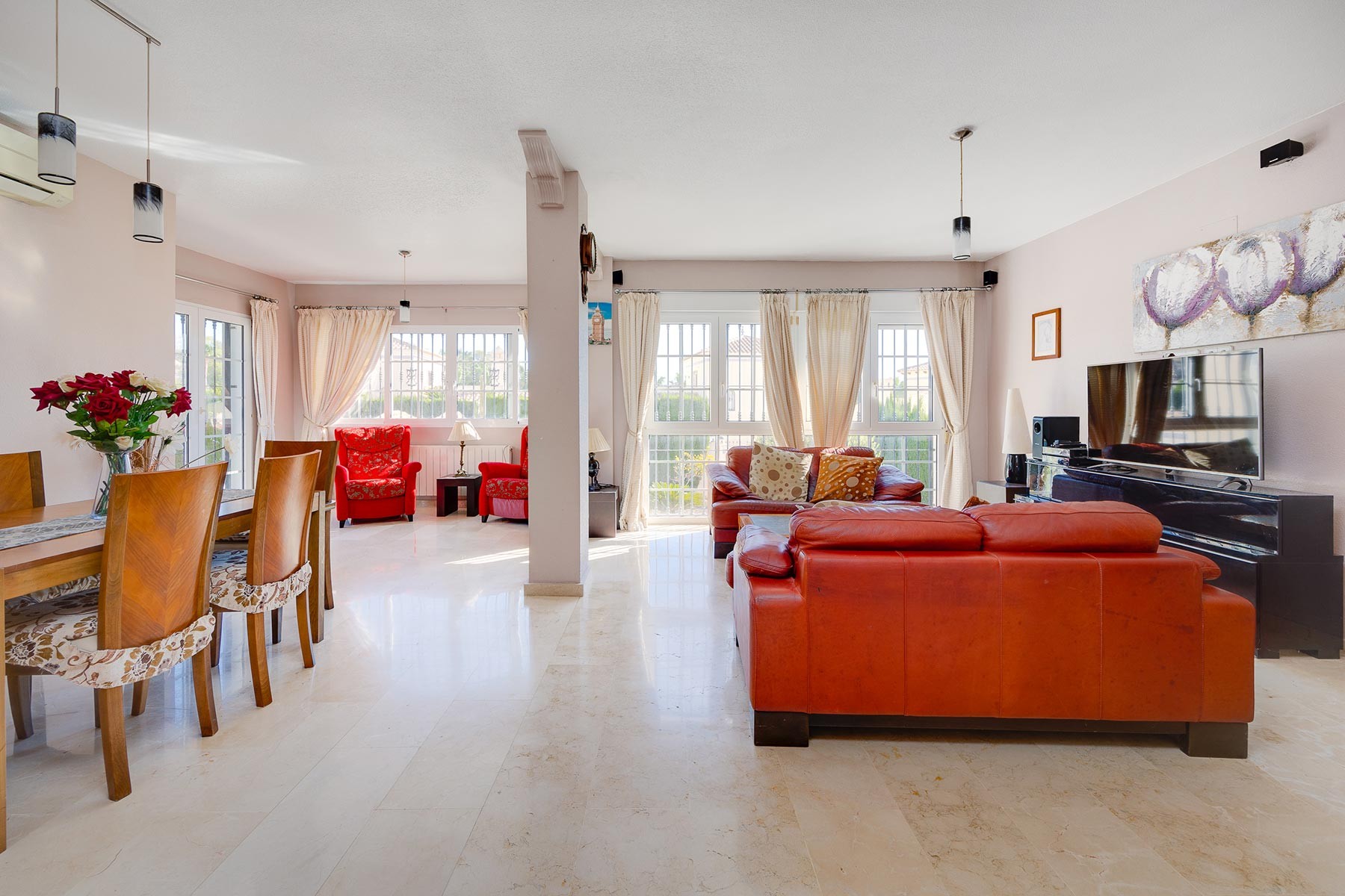 For sale - 3 Bedroom 1 Bathroom Villa in Orihuela Costa - Costa Blanca  - Alicante