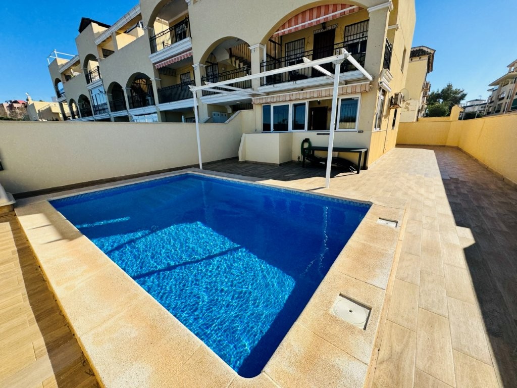 For sale - 2 Bedroom 1 Bathroom Apartment in La Mata - Costa Blanca  - Alicante