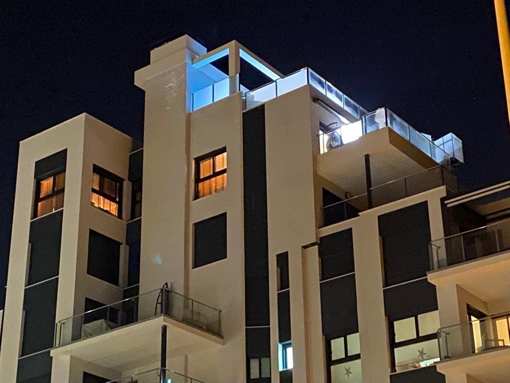 For sale - 3 Bedroom 2 Bathroom Penthouse in Guardamar del Segura - Puerto Deportivo  - Alicante