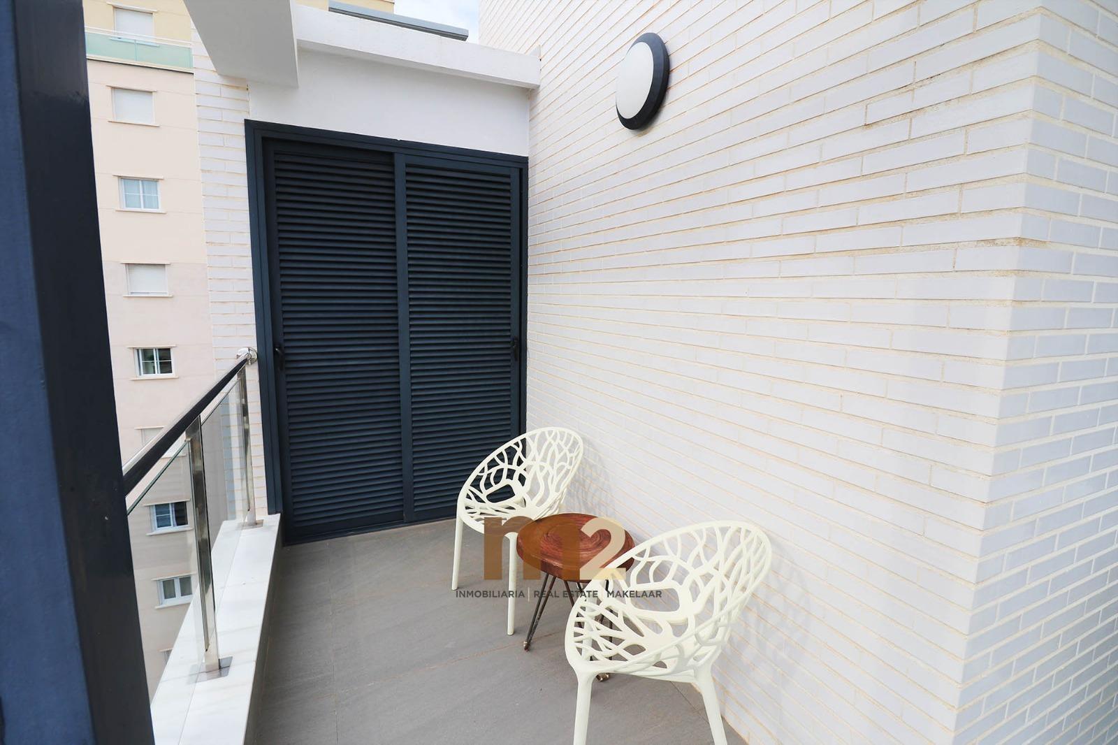 For sale - 3 Bedroom 2 Bathroom Penthouse in Guardamar del Segura - Puerto Deportivo  - Alicante