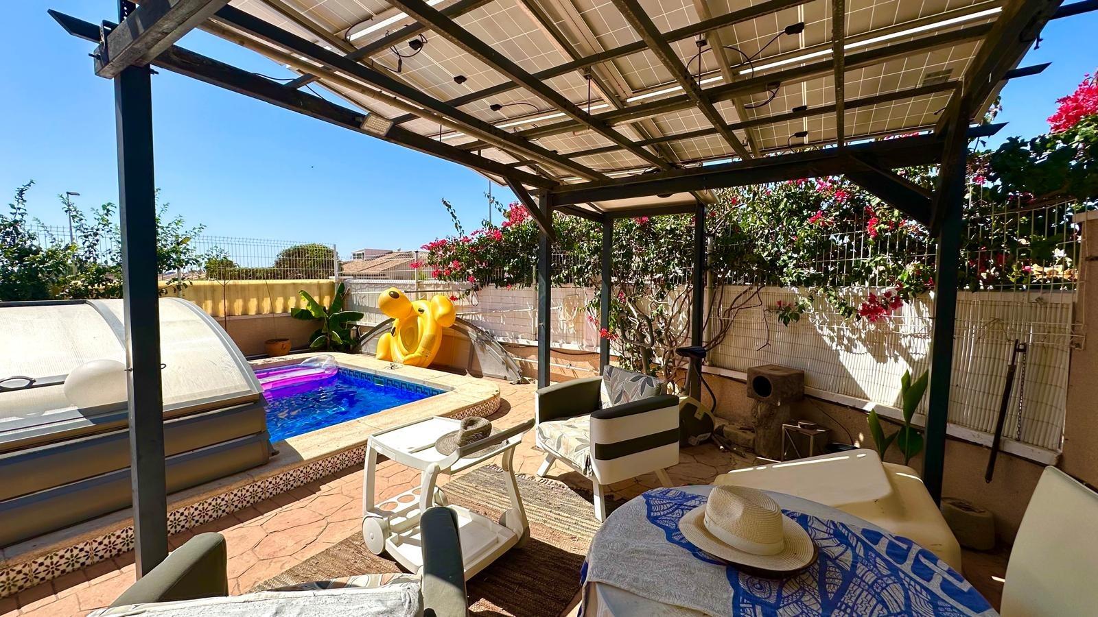 For sale - 3 Bedroom 3 Bathroom Villa in Orihuela Costa - La Regia  - Alicante