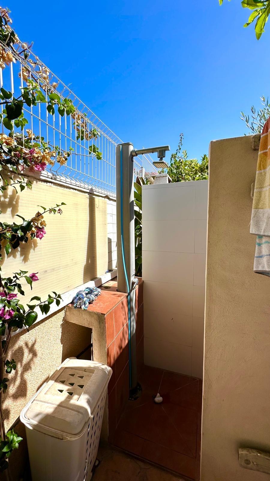 For sale - 3 Bedroom 3 Bathroom Villa in Orihuela Costa - La Regia  - Alicante