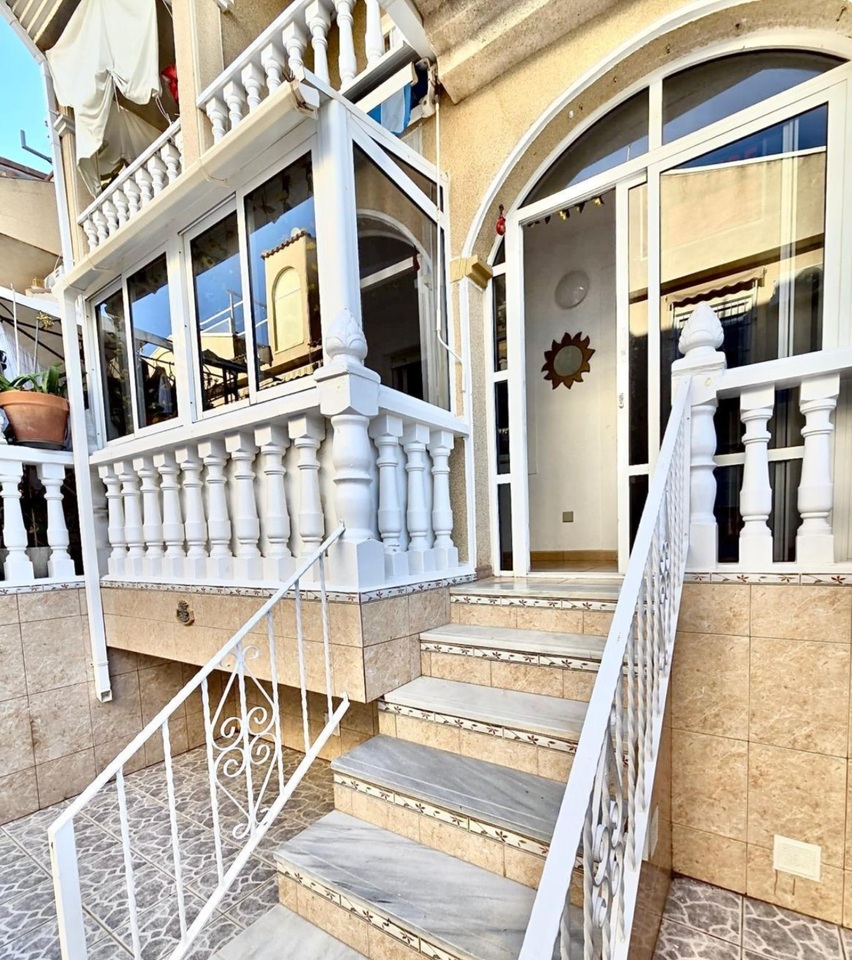 For sale - 3 Bedroom 2 Bathroom Town House in Playa Flamenca - Costa Blanca  - Alicante