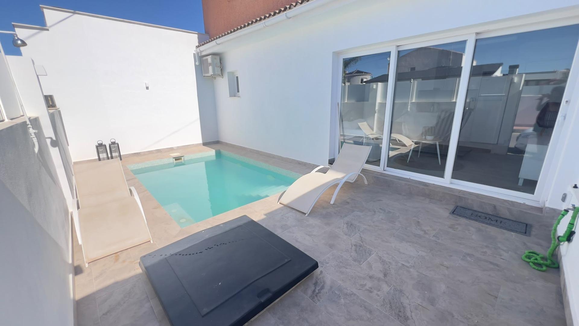 For sale - 3 Bedroom 1 Bathroom Bungalow in Orihuela Costa - La Regia  - Alicante
