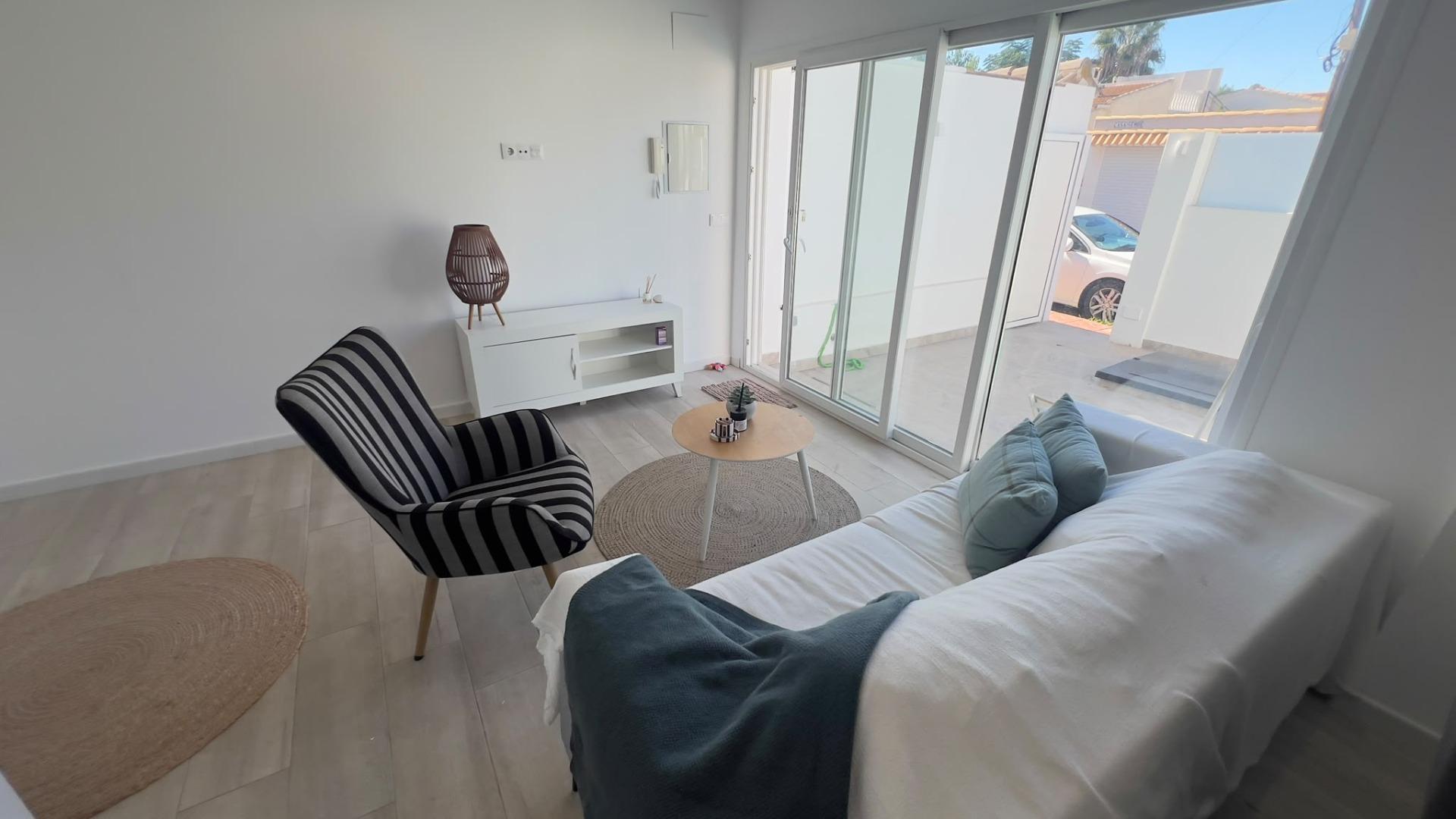 For sale - 3 Bedroom 1 Bathroom Bungalow in Orihuela Costa - La Regia  - Alicante